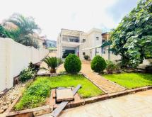 Kigali unfurnushed house for rent in Rebero  - Image 3