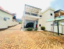 Kigali unfurnushed house for rent in Rebero  - Image 4