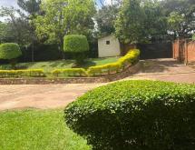 Kigali big plot for sale with an old house in Kimihurura - Image 4