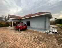 Kigali old house for sale in Niboyi - Image 2