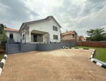 Gacuriro unfurnished house for rent in Kigali  - Image 1