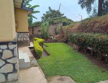 Kigali Land with an old house for sale in Remera Rukiri - Image 2