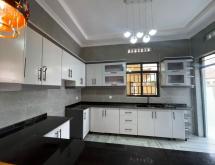 Kigali House for sale in Kicukiro Kagarama - Image 3