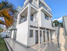 Kigali fully furnished house for rent in Rebero  - Image 1