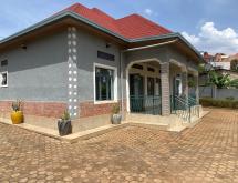 Kigali Unfurnished house for rent in Kicukiro Nyanza - Image 2