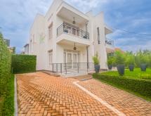 Kigali Beautiful Furnished House for Rent In Kicukiro - Image 1