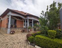 Kigali Beautiful 5-Bedroom House for Rent in Rebero - Image 1