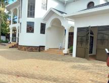 Kigali Unfurnished family Villa for rent in Gacuriro  - Image 1