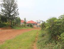 Residential land for sale in Nyarugenge Kanyinya Kigali Rwanda near main road - Image 2