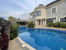 Gacuriro unfurnished house for rent in Kigali Rwanda with swimming pool  - Image 3