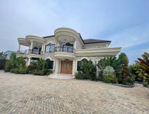 Gacuriro unfurnished house for rent in Kigali Rwanda with swimming pool  - Image 2