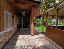 Kigali unfurnished Bungalow available for rent in Kimihurura  - Image 4