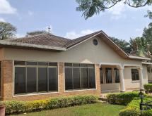 Kigali Pool house available for rent in Kiyovu - Image 1