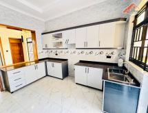 MODERN FAMILY HOUSE FOR SALE – KIMIRONKO / KIBAGABAGA, KIGALI - Image 5