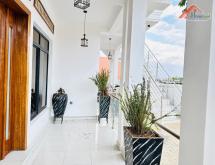 Kigali Modern Family House for Sale in Kanombe,  - Image 3