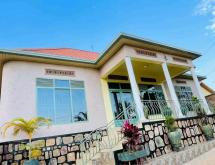 Kigali fully furnished house for rent in Kimihurura  - Image 1