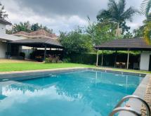 Nyarutarama very nice,well furnished house villa for sale with swimming pool. - Image 5