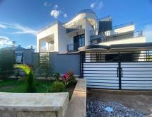 Kibagabaga nice mansion for sale with nice view in Kigali  - Image 1