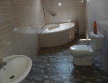 Unfurnished 4-Bedroom House for Rent in Kacyiru with Golf Course View, in Kigali - Image 5
