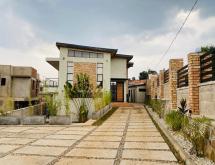 Kigali Spacious house available for sale in Kabeza - Image 1