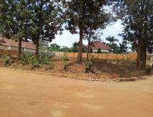 Kigali large, well-positioned residential plot is available for sale in Kanombe - Image 2
